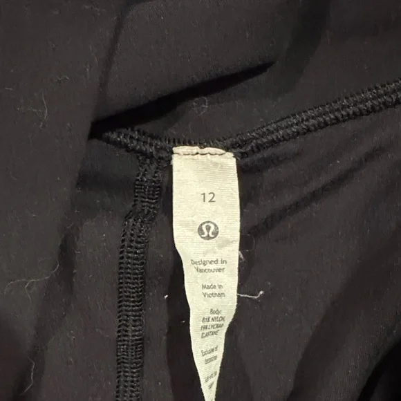 Lululemon Athletica Align Biker Shorts - Picture 4 of 5